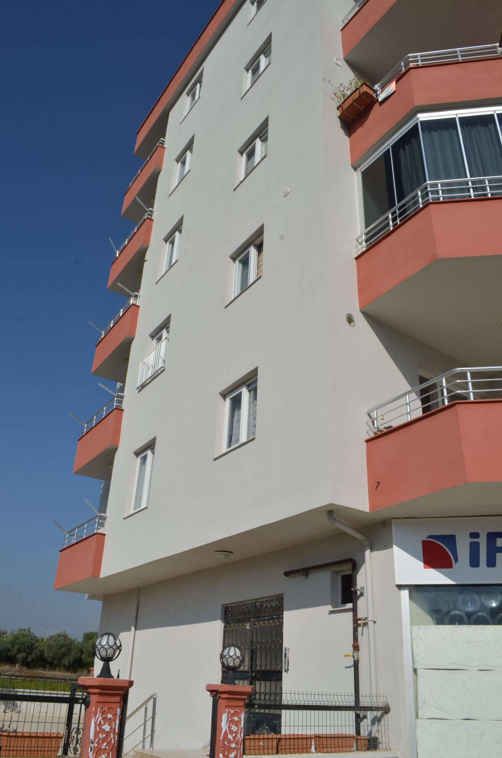 APAKLAR DAVULTEPE: Huzurlu Bir Yaşam, Butik Bir Mimari